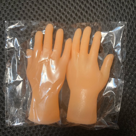 Unbranded Other - Finger puppet Realistic Tan Toy Hands
